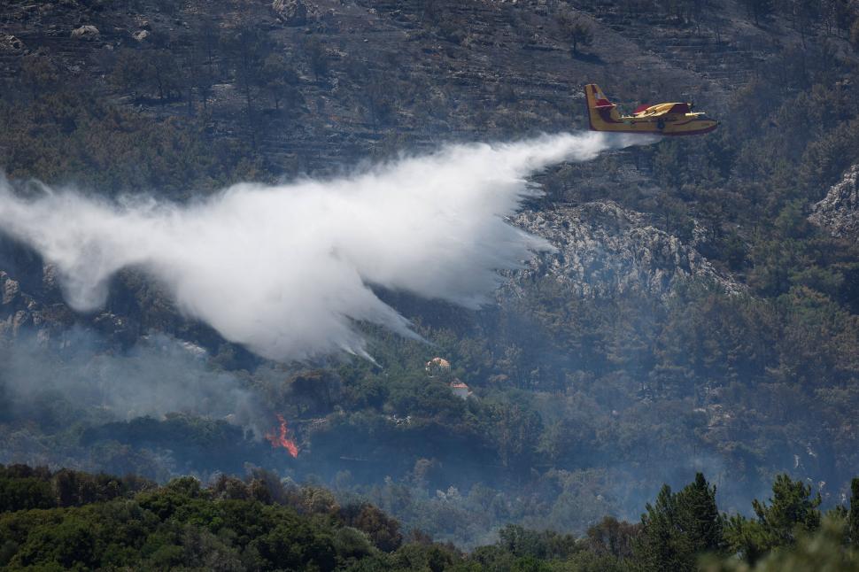 „Distrugere totală”. Haos în Grecia, din cauza incendiilor devastatoare de vegetație. Țara cere ajutorul UE 993561