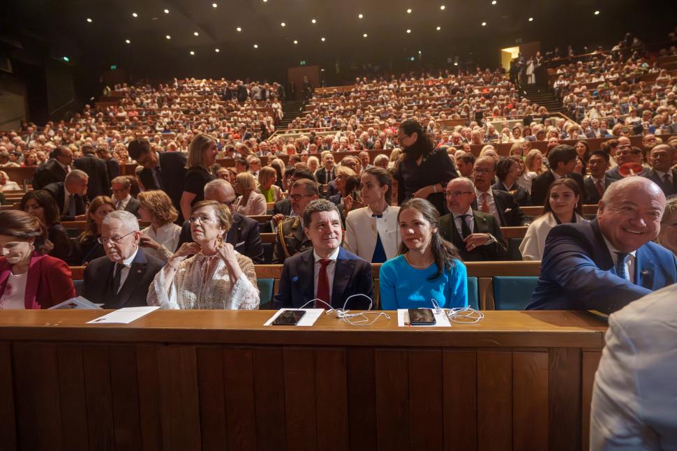 Nicușor Dan și partenera sa au participat la un spectacol de operă în ultima zi a vizitei în Austria. Imagini inedite cu șeful statului 993524