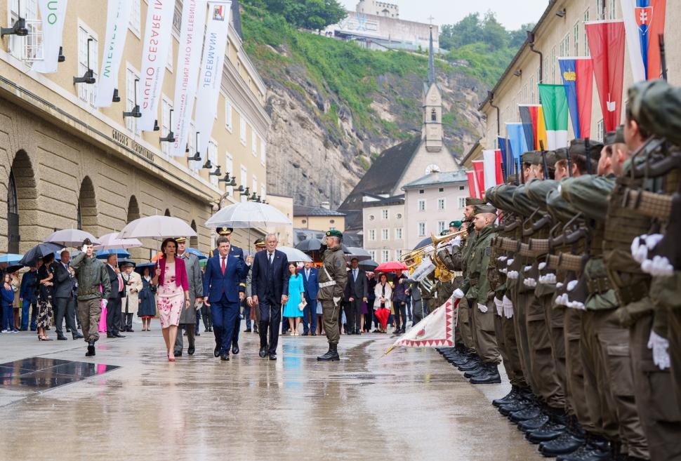 Nicușor Dan și partenera sa au participat la un spectacol de operă în ultima zi a vizitei în Austria. Imagini inedite cu șeful statului 993533