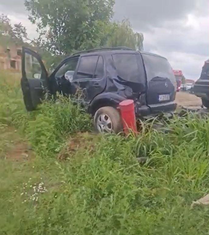 Accident grav în Timiş. O maşină de poliţie s-a răsturnat în timpul unei misiuni, după ce şoferul din faţă a frânat brusc 993953