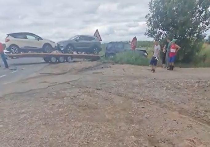 Accident grav în Timiş. O maşină de poliţie s-a răsturnat în timpul unei misiuni, după ce şoferul din faţă a frânat brusc 993964