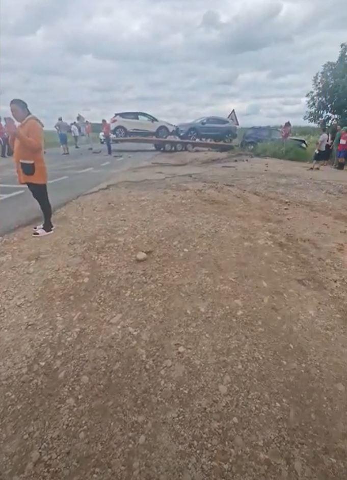 Accident grav în Timiş. O maşină de poliţie s-a răsturnat în timpul unei misiuni, după ce şoferul din faţă a frânat brusc 993965