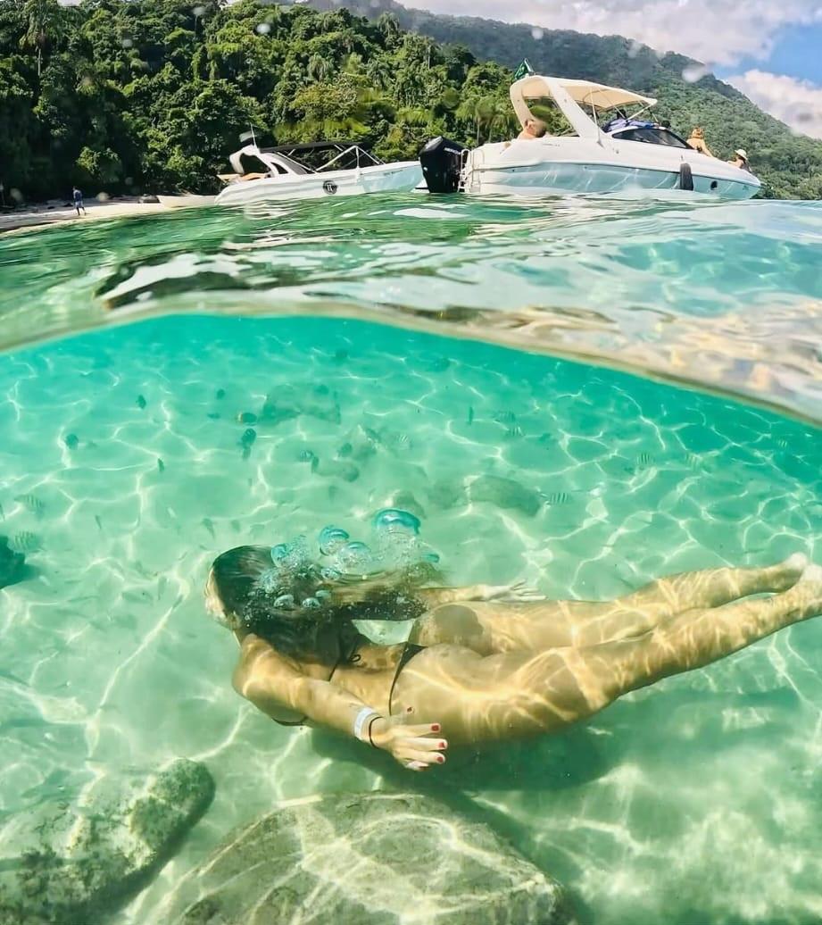 Jurnalistă atacată în plină zi, lângă o secție de poliție din Brazilia. Un motociclist a vrut să-i fure telefonul chiar înainte de live 994599