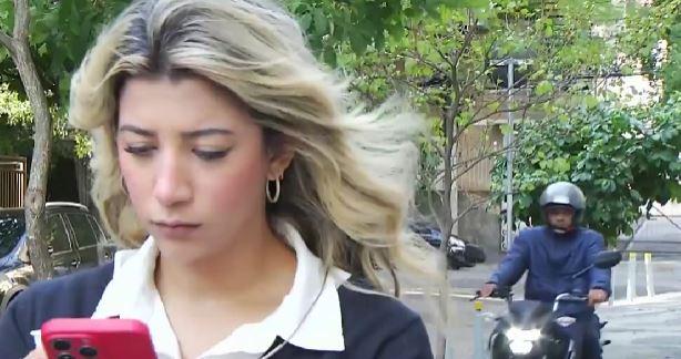 Jurnalistă atacată în plină zi, lângă o secție de poliție din Brazilia. Un motociclist a vrut să-i fure telefonul chiar înainte de live 994607