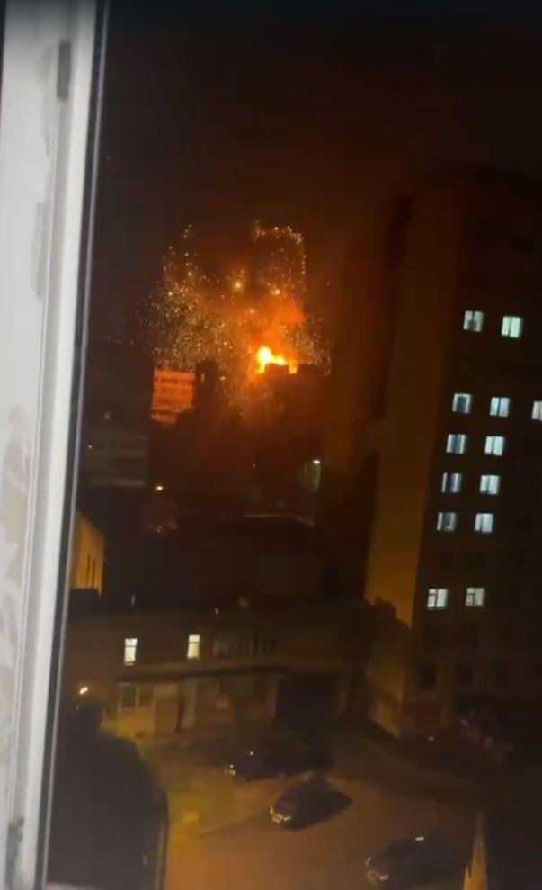 Atac cu drone și rachete rusești asupra Kievului: 6 morți, inclusiv un copil, 52 de răniți şi mai multe persoane prinse sub dărâmături 994767