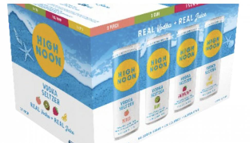 Atenționare pentru consumatori, emisă după ce doze de energizant Celsius au fost umplute, din greșeală, cu vodcă 994820