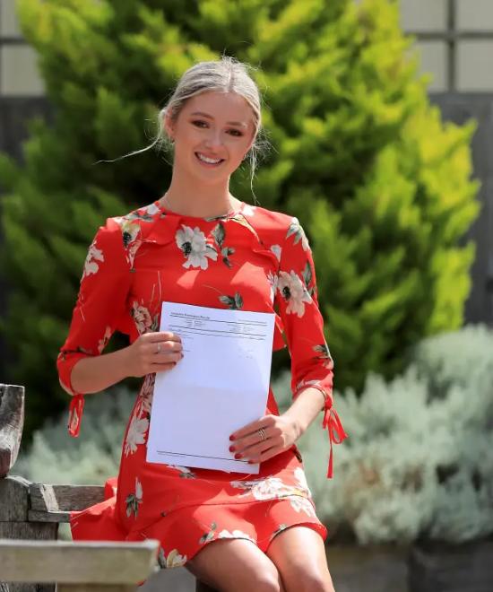 O tânără bolnavă de cancer în stadiu terminal făcea clisme cu cafea, la indicațiile mamei. Înainte de a muri a trimis-o la osteopat 994890