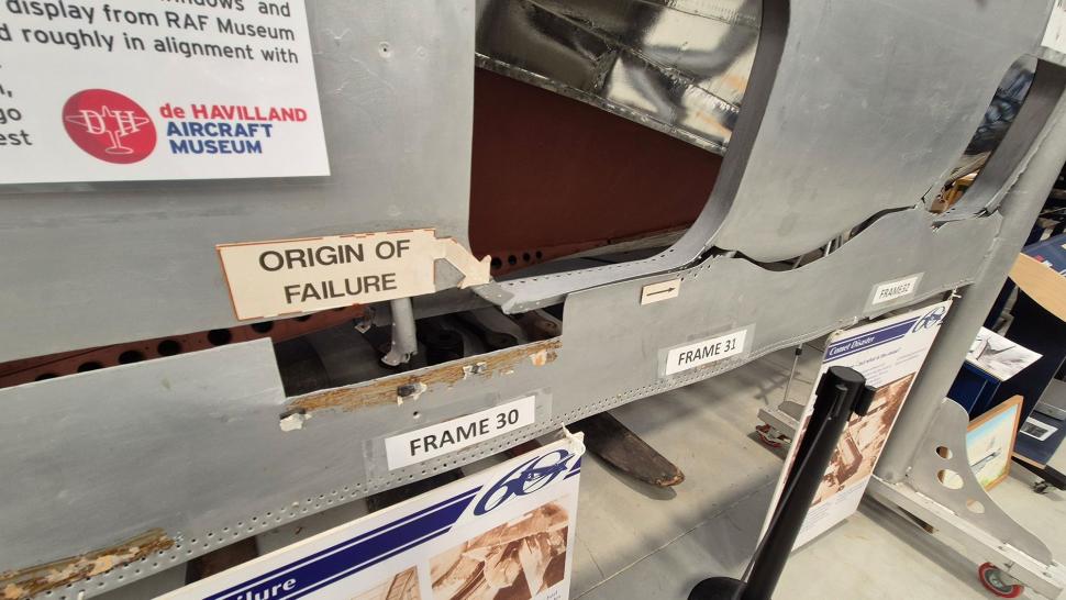 Primul avion de pasageri din lume a fost o capcană mortală luxoasă. Imagini inedite dintr-un DH106 994701