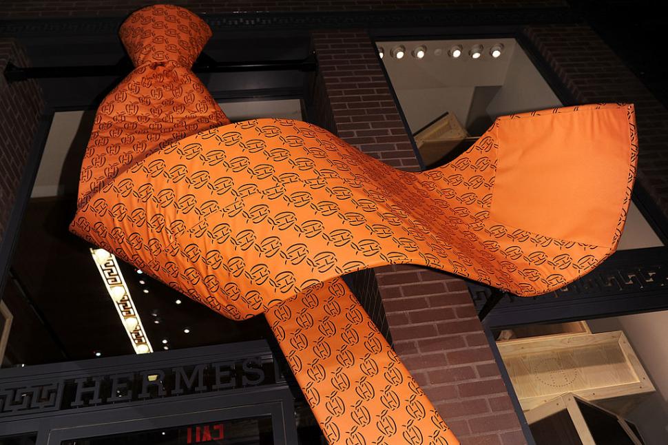 Un moștenitor al familiei Hermès și-a pierdut acțiunile în valoare de 14 miliarde de euro, spune directorul general al companiei de lux 994843