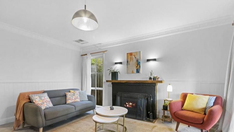 Ce a făcut ca această căsuță să devină irezistibilă pentru un tânăr cuplu care a cumpărat-o cu aproape 1,5 milioane de dolari 995404