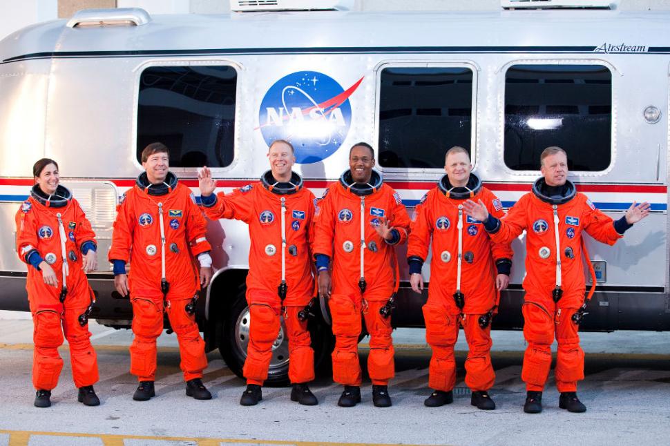 Houston, avem o problemă. Casa Albă vrea să mute naveta spațială Discovery în Texas. Mișcarea a stârnit revoltă 995641