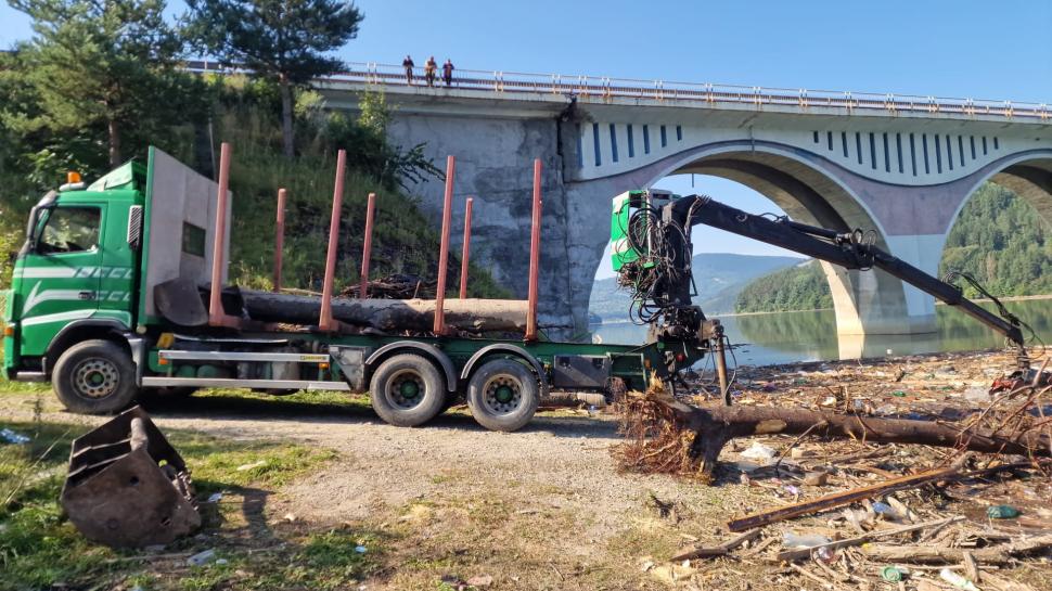 Guvernul pregătește al treilea pachet de sprijin pentru victimele inundațiilor din Neamț și Suceava 995849