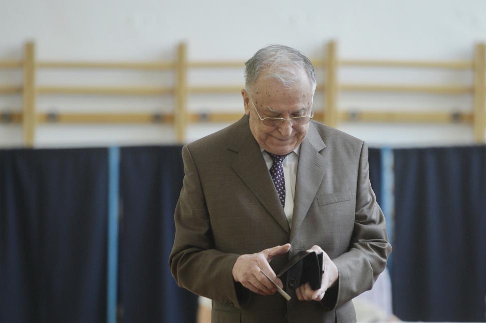 Imagini antologice cu Ion Iliescu. Cele mai spectaculoase fotografii, intrate în istorie 996303