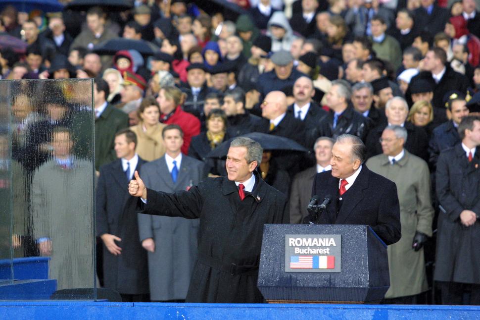 Imagini antologice cu Ion Iliescu. Cele mai spectaculoase fotografii, intrate în istorie 996304