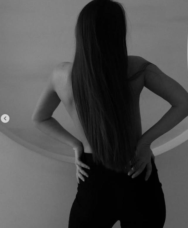 O vedetă de pe TikTok și-a rupt coloana vertebrală încercând provocarea cu stiletto a lui Nicki Minaj. Mariana născuse recent 996404