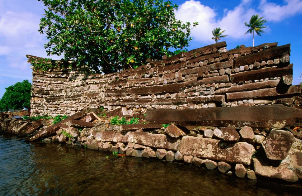 „Veneția bântuită” din Pacific: Cum arată Nan Madol, singurul oraș antic construit pe un recif. Mulți îl consideră o minune a lumii 996975
