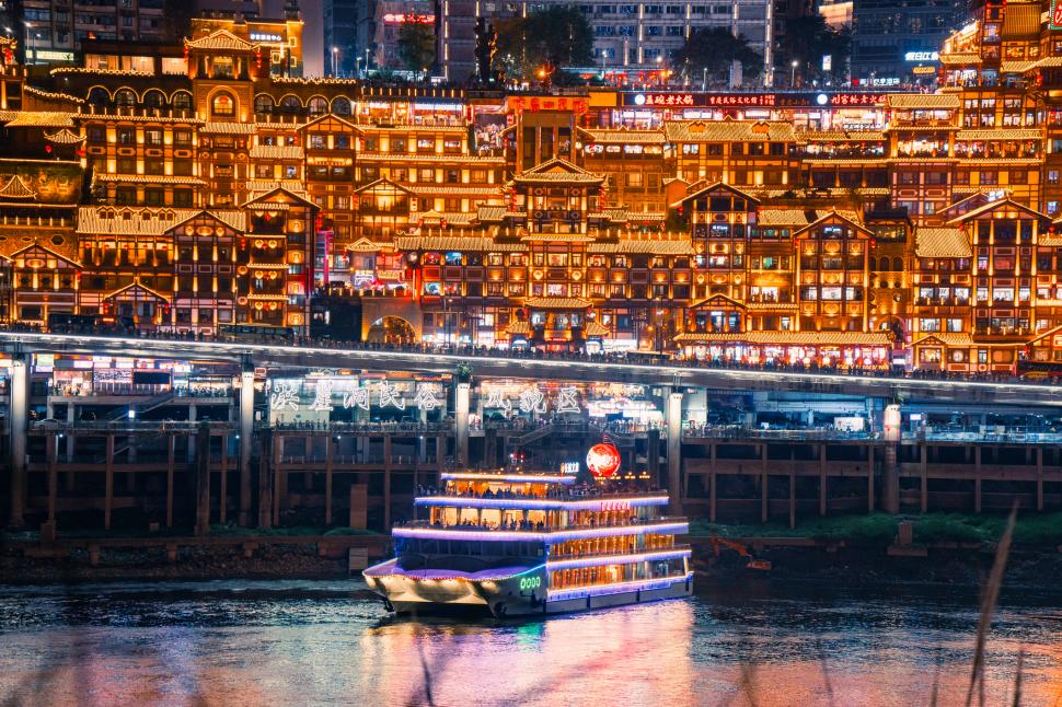 Chongqing, „orașul 8D” al Chinei, noua destinație preferată de turiștii străini 996433