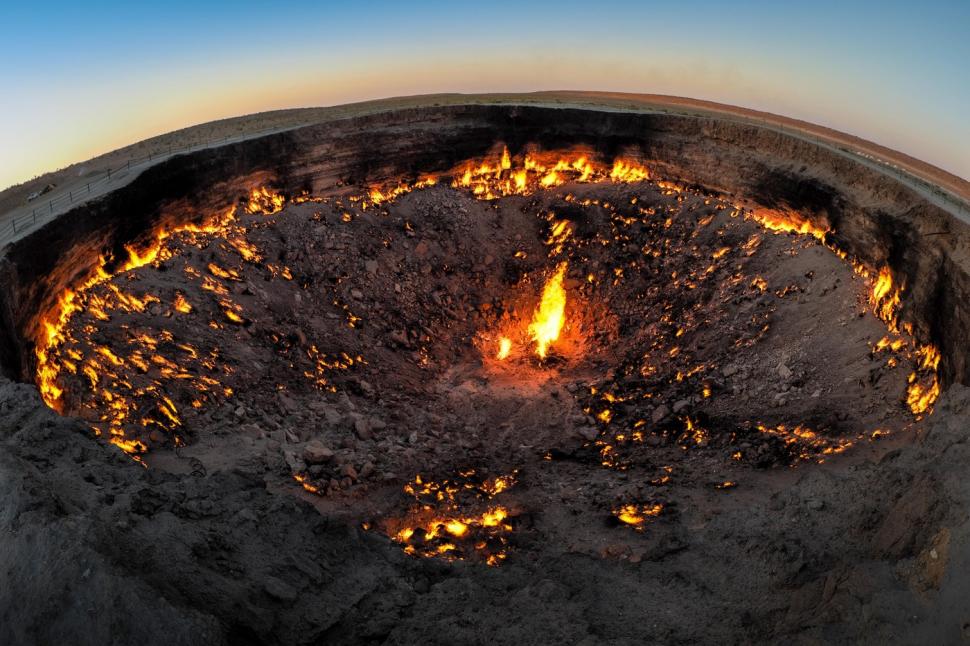 După 54 de ani, „Poarta spre Iad” se închide. Cum a apărut locul fascinant și care sunt singurele ființe care trăiesc aici 996948