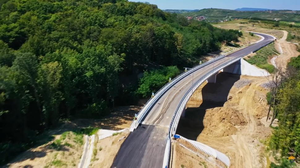 Pro Infrastructură: „Chinezii se fac că lucrează, statul român că plătește. Remake după 'Tăntălăul și Gogomanul' pe centura Zalăului” 997800