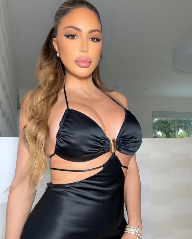 Ultima ei apariție a șocat. Acum, vedeta explică de ce fața ei arată așa acum 997780