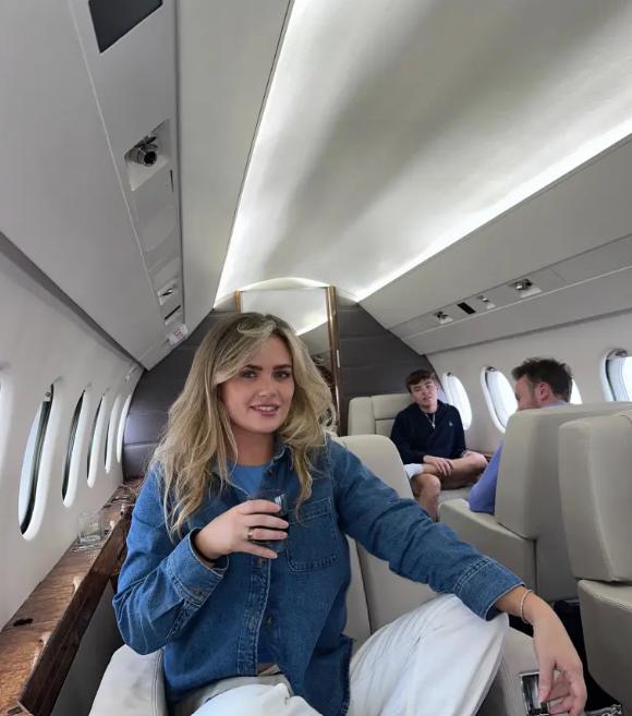 Cazul tinerei care a fost găsită moartă pe o barcă de lux devine tot mai ciudat. Ce au aflat acum anchetatorii despre ea 998090