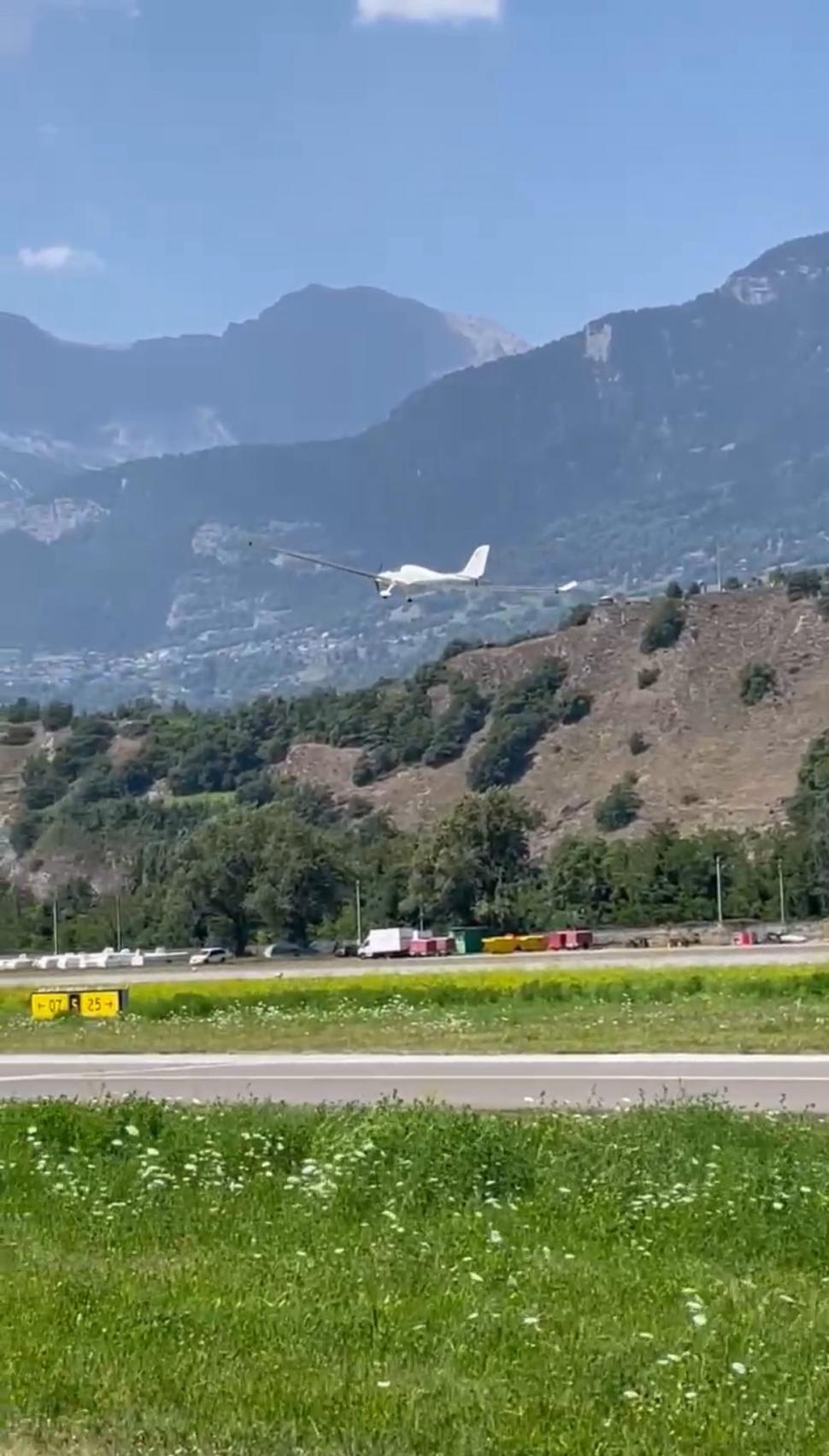 Record mondial în aeronautică: Cum arată aeronava electrică și solară care a atins o înălţime istorică: „A întâlnit un avion de linie” 998436