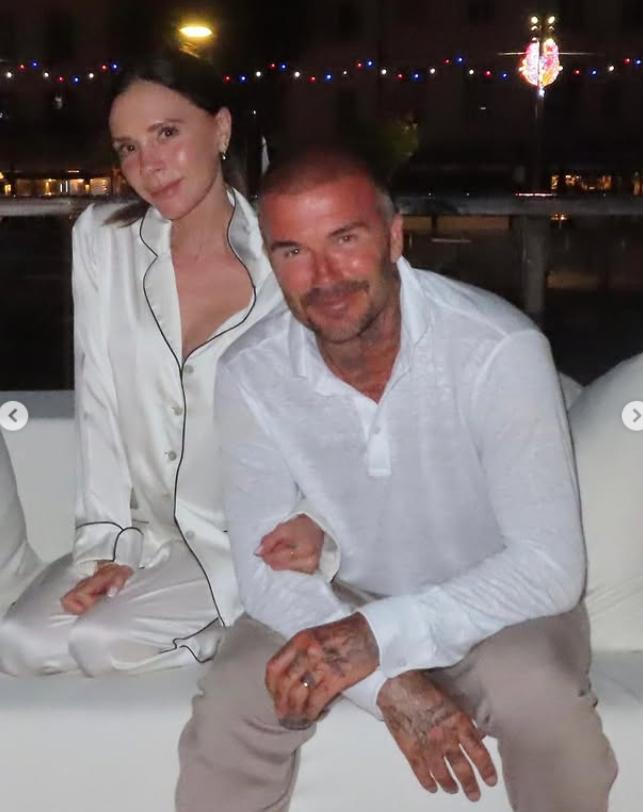 David și Victoria Beckham au plecat în vacanță, în Italia. S-au fotografiat în ipostaze cu totul neașteptate 998694