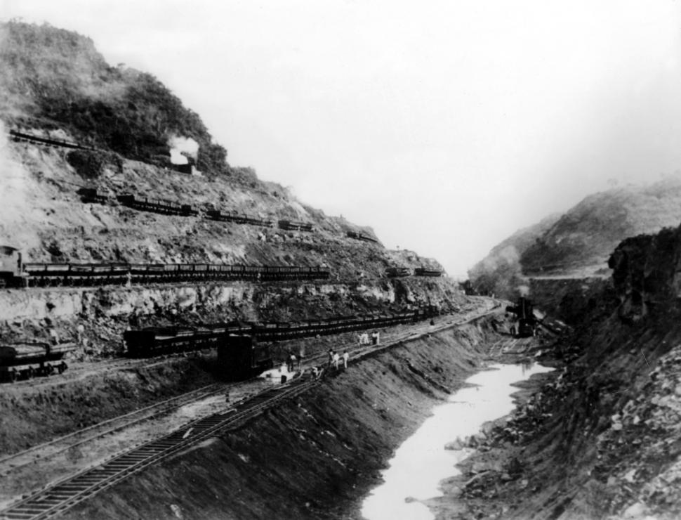 111 ani de la inaugurarea Canalului Panama la 15 august 1914: Cum arăta colosul ingineresc dintre Atlantic și Pacific atunci vs. acum 998790