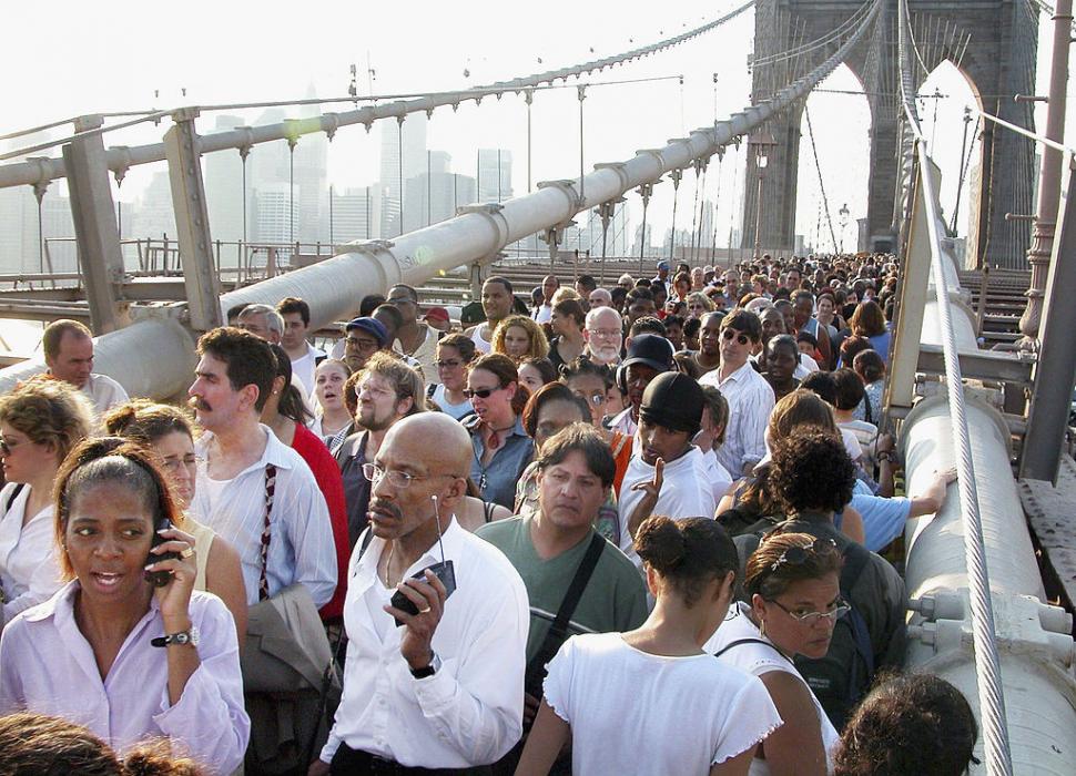 "Cea mai lungă noapte": Cum a fost paralizat New York-ul în 2003 de o pană de curent care a afectat peste 50 de milioane de oameni 998117