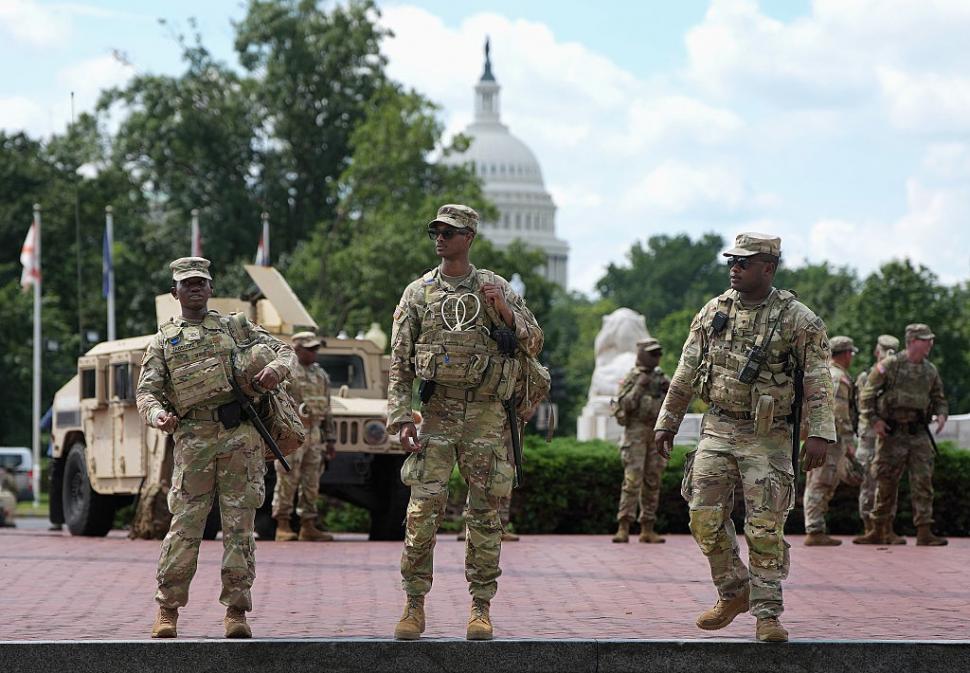 Trei state republicane trimit trupe ale Gărzii Naţionale la Washington, la cererea administraţiei Trump 999403