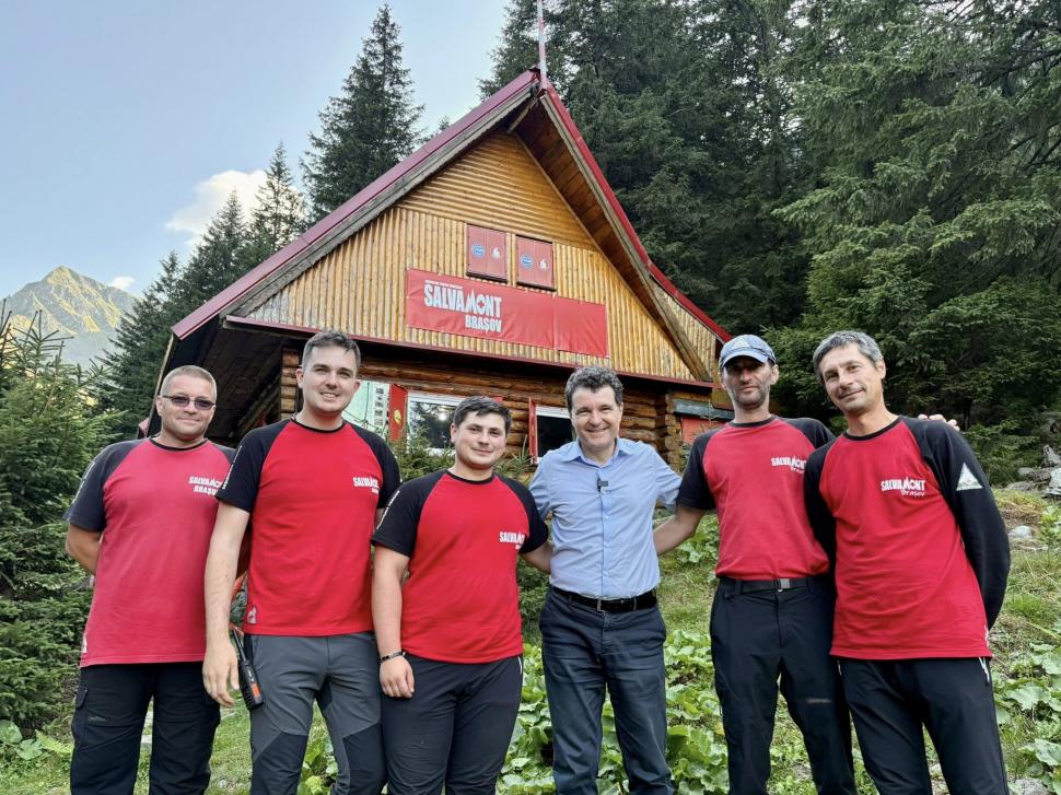 Preşedintele Nicuşor Dan a vizitat baza Salvamont de pe Valea Sâmbetei 999424