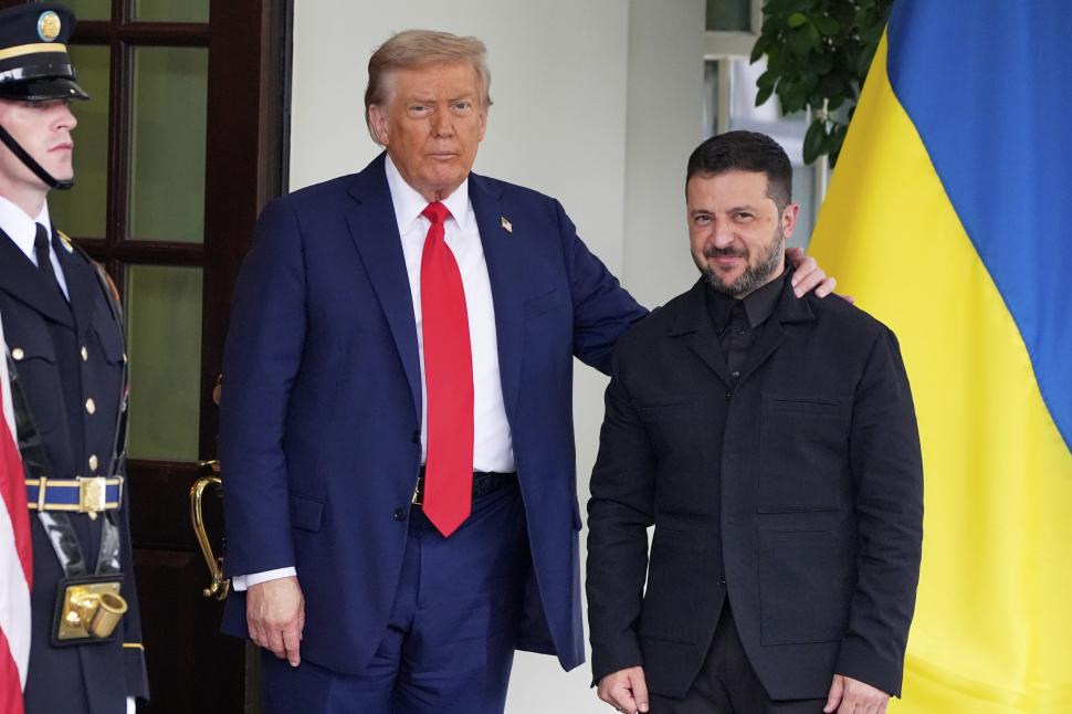 Întâlnirea dintre Trump, Zelenski și liderii UE, în imagini. S-a discutat lângă harta Ucrainei cu teritoriile ocupate de ruși 999810