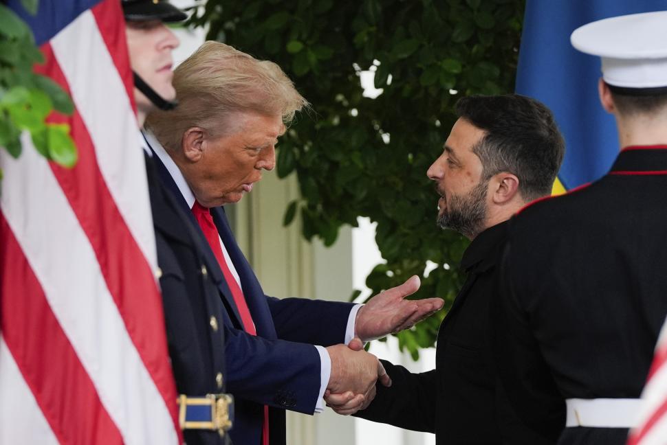 Întâlnirea dintre Trump, Zelenski și liderii UE, în imagini. S-a discutat lângă harta Ucrainei cu teritoriile ocupate de ruși 999819