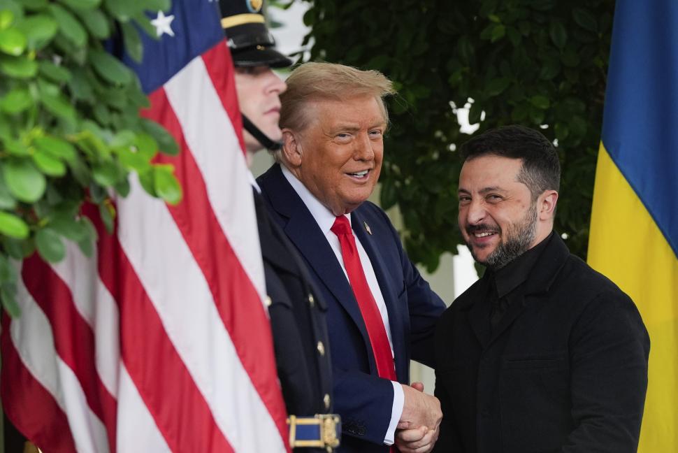 Întâlnirea dintre Trump, Zelenski și liderii UE, în imagini. S-a discutat lângă harta Ucrainei cu teritoriile ocupate de ruși 999834