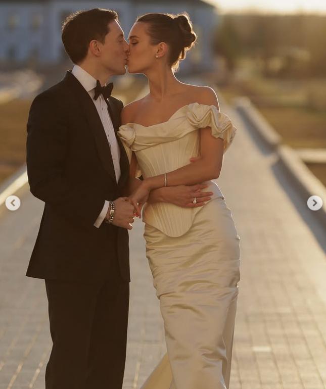 Sfârșit teribil pentru un fotomodel celebru, la câteva luni după nuntă. Mergea spre casă când un elan i-a intrat prin parbriz 999541