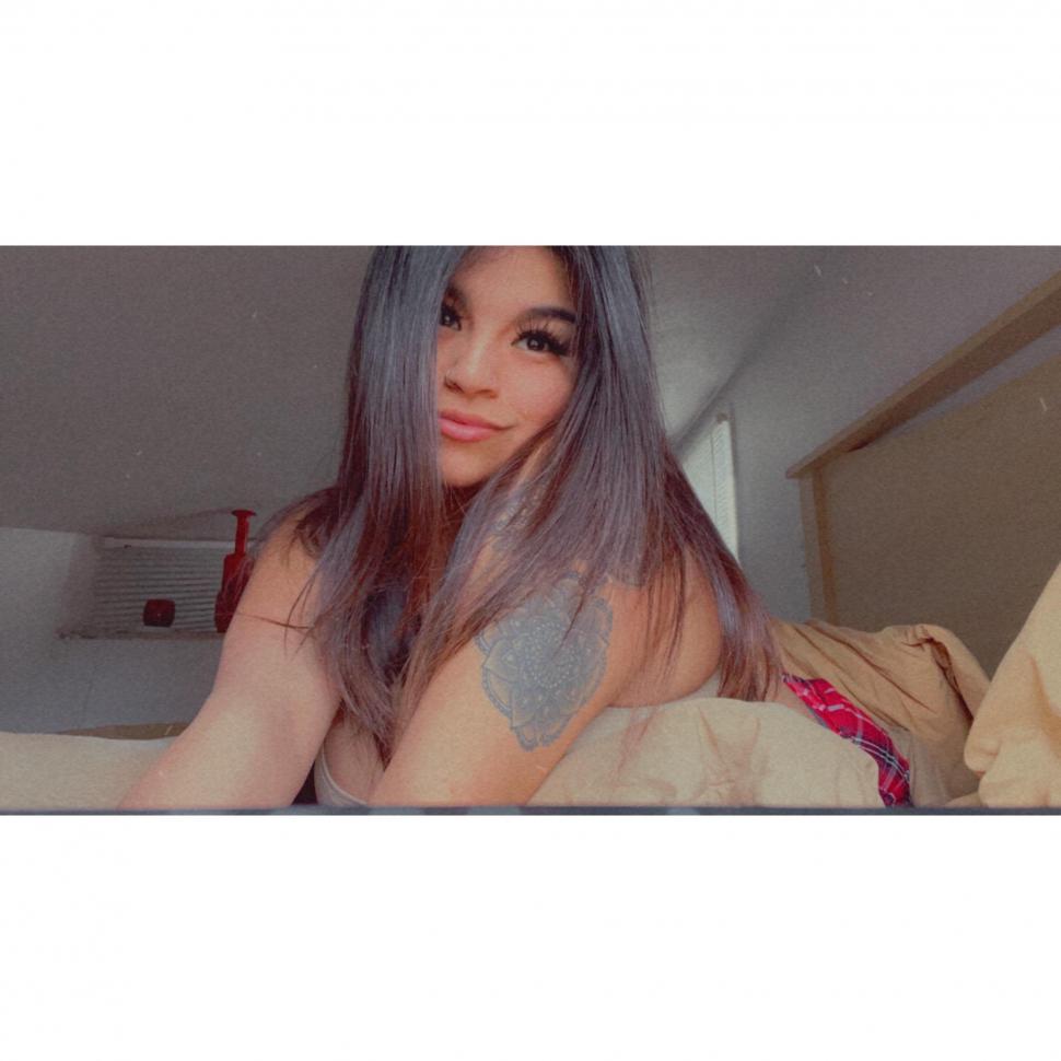 După ce s-a răzbunat pe fostul iubit, o femeie zâmbește larg în fotografia de dosar, în timpul arestării. Ce a făcut 999901