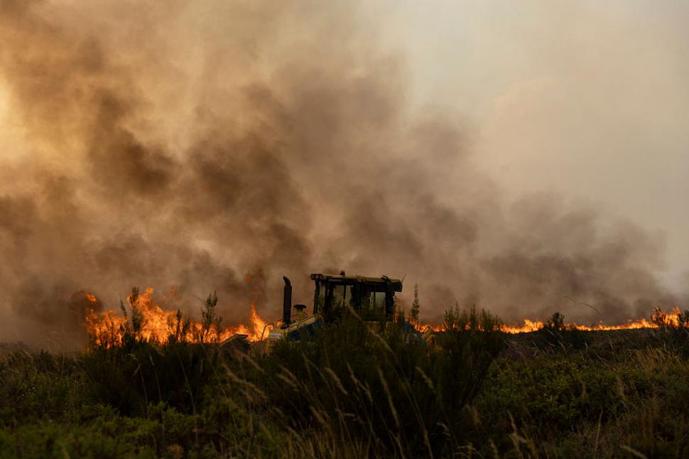 Incendiile uriaşe din Spania continuă să facă ragavii. "Ne aşteaptă ore dificile", avertizează premierul Sánchez  1000054