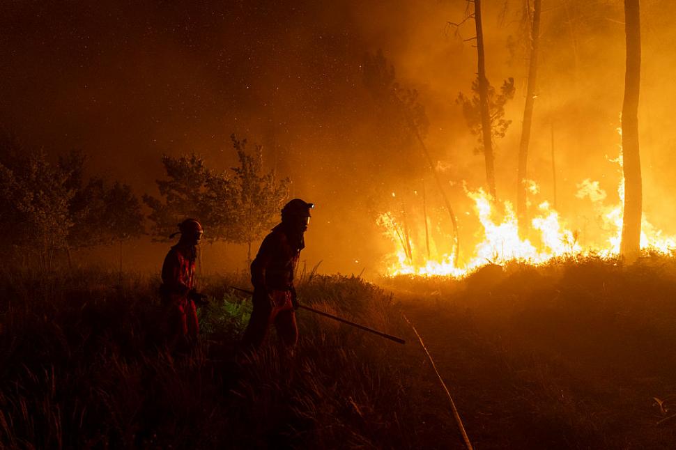 Incendiile uriaşe din Spania continuă să facă ragavii. "Ne aşteaptă ore dificile", avertizează premierul Sánchez  1000063