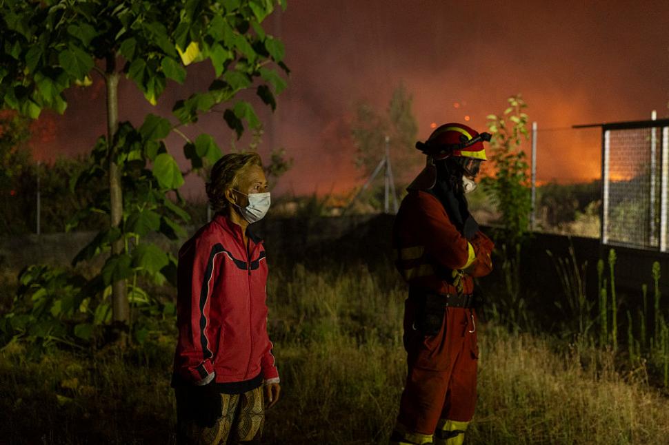 Incendiile uriaşe din Spania continuă să facă ragavii. "Ne aşteaptă ore dificile", avertizează premierul Sánchez  1000065
