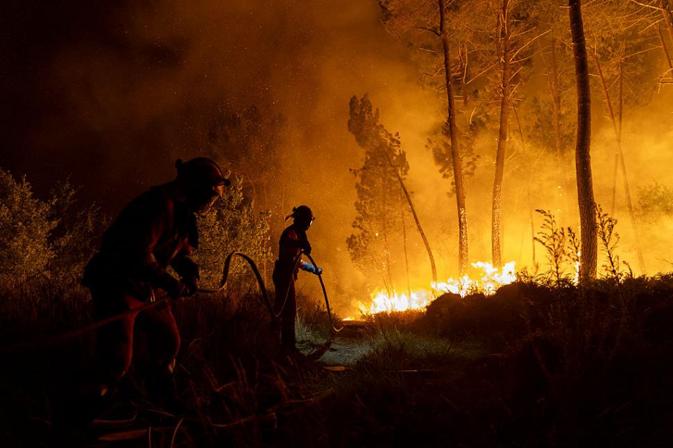 Incendiile uriaşe din Spania continuă să facă ragavii. "Ne aşteaptă ore dificile", avertizează premierul Sánchez  1000066