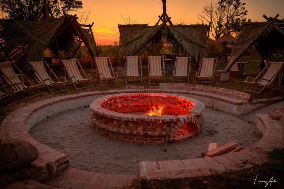 Luminaria, primul festival de baloane cu aer cald organizat la mare, începe vineri, la Corbu. Ce artiști cântă și cum arată locul unic 1000252