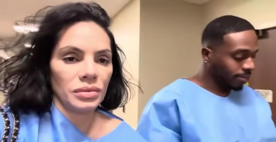 O vedetă OnlyFans şi iubitul ei au fost loviți de un SUV în timp ce luau masa într-un restaurant din Texas. Momentul a fost filmat 1000348