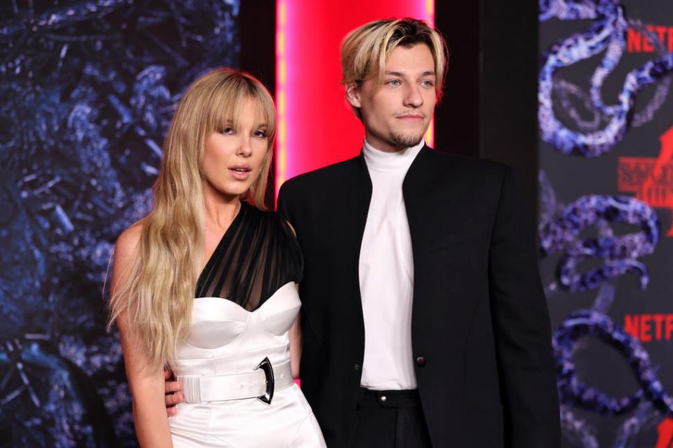 Actrița Millie Bobby Brown a anunțat că a adoptat o fetiță cu soțul ei, Jake Bongiovi 1000754