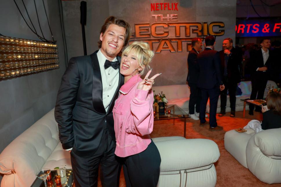 Actrița Millie Bobby Brown a anunțat că a adoptat o fetiță cu soțul ei, Jake Bongiovi 1000759