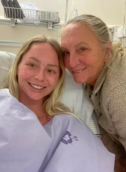 La 24 de ani a fost diagnosticată cu cancer și a ajuns în ultima etapă de chimioterapie, însă nu știa că urmează vești și mai brutale 1000382