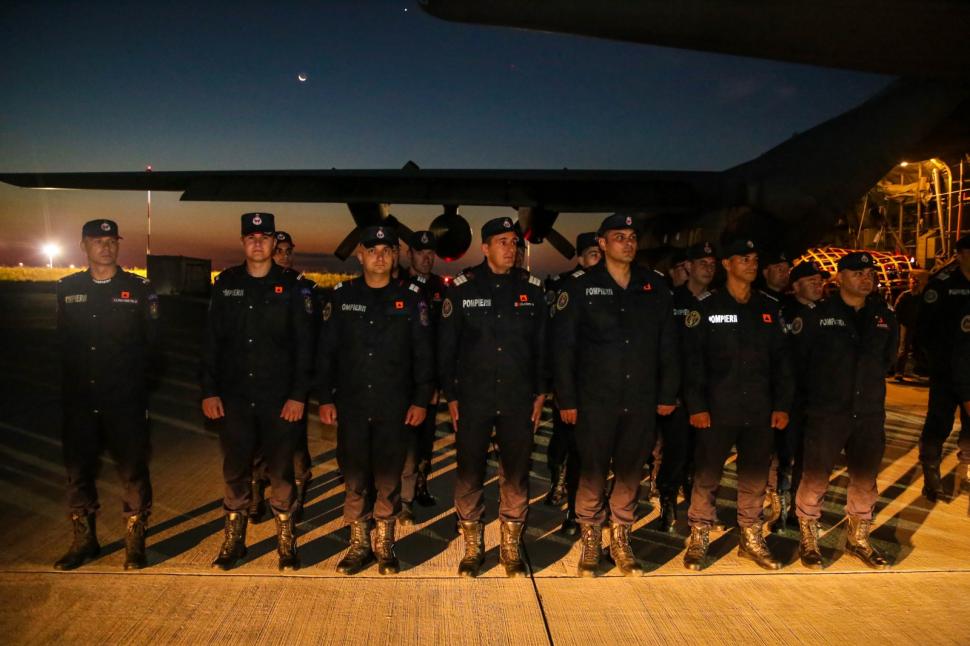 România sare în ajutorul Spaniei în lupta împotriva incendiilor de vegetație. 51 de pompieri vor fi trimiși în Galicia 1000467