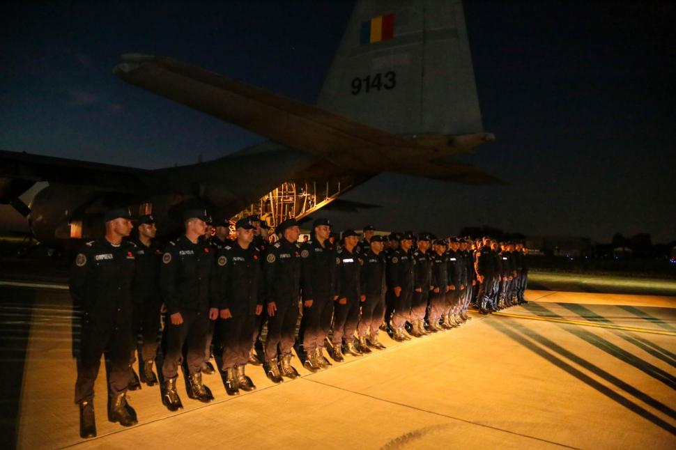 România sare în ajutorul Spaniei în lupta împotriva incendiilor de vegetație. 51 de pompieri vor fi trimiși în Galicia 1000468