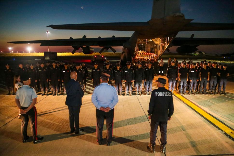 România sare în ajutorul Spaniei în lupta împotriva incendiilor de vegetație. 51 de pompieri vor fi trimiși în Galicia 1000469