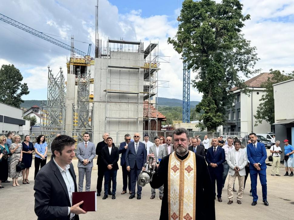 Raed Arafat, la inaugurarea Unității Primiri Urgențe a Spitalului din Alba Iulia: UPU nu e un fast-food medical, să ieşi după 5 minute 1001160