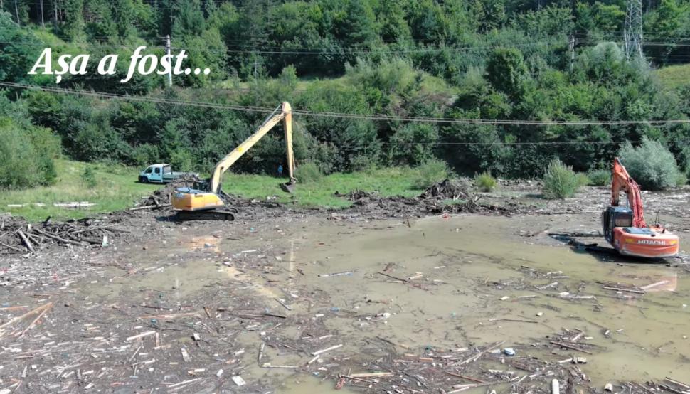 Înainte și după. Imagini cu lacul Izvorul Muntelui, la trei săptămâni după ce a fost acoperit de bușteni, animale moarte și deșeuri 1001444